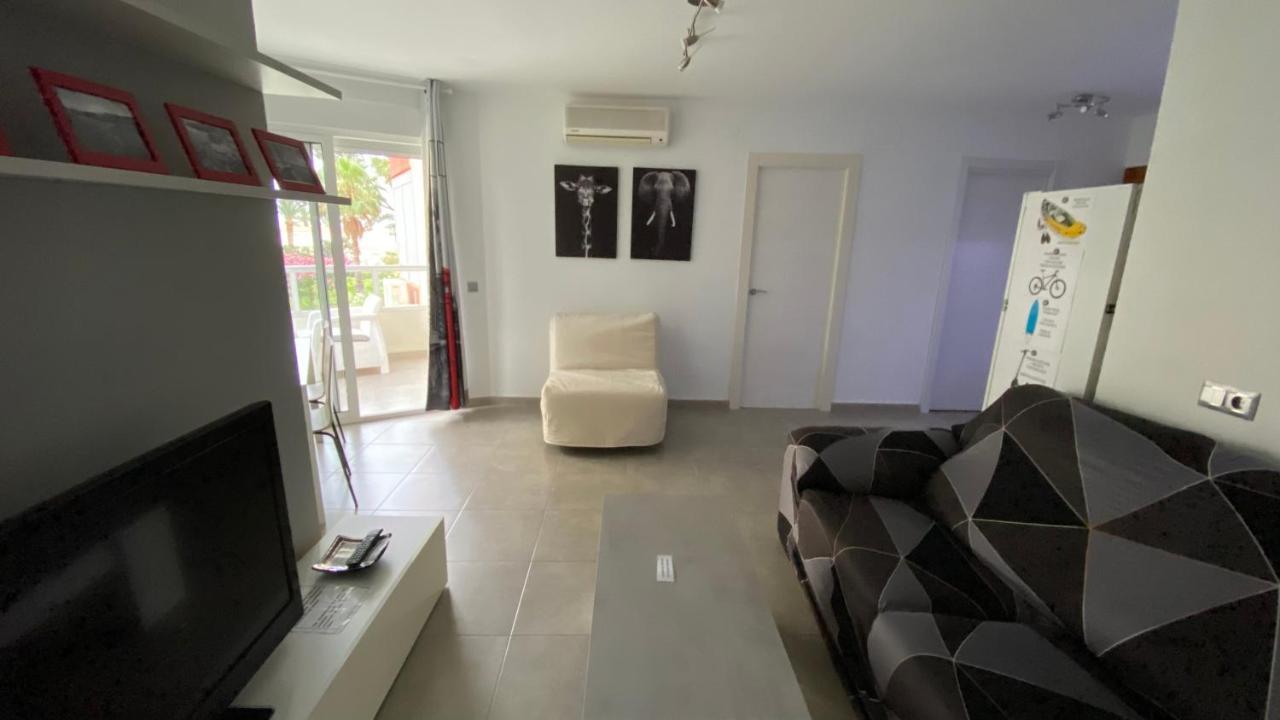 Apartamento A Estrenar En Primera Linea De Playa Torrox Exterior photo